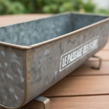 Oval Planter Box French Design Metal Planter Tub with Feet for Balcony, Terrace