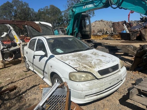 2001 Holden Astra TS Left Front Door Trim 98-04 Hatch/Wagon #B425 - Picture 2 of 12