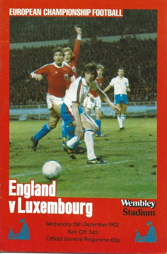 ENGLAND HOME PROGRAMAS INTERNACIONALES DE FÚTBOL 1980 A 1985 ~ TÚ ELIGES CUÁL - Imagen 14 de 24