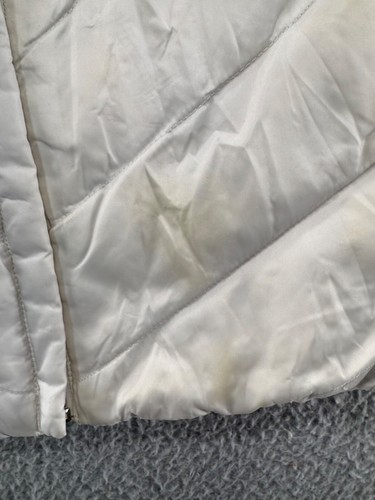 The North Face Women's 650 Goose Down Puffer Vest Size M Warm Winter Outerwear - Picture 3 of 14