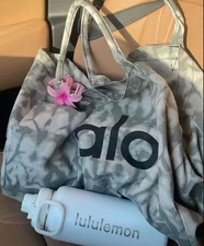 2025 ALO Yoga Large Tote Bag Gray Tie-Dye – Cotton Canvas Gym Travel Bag NWT