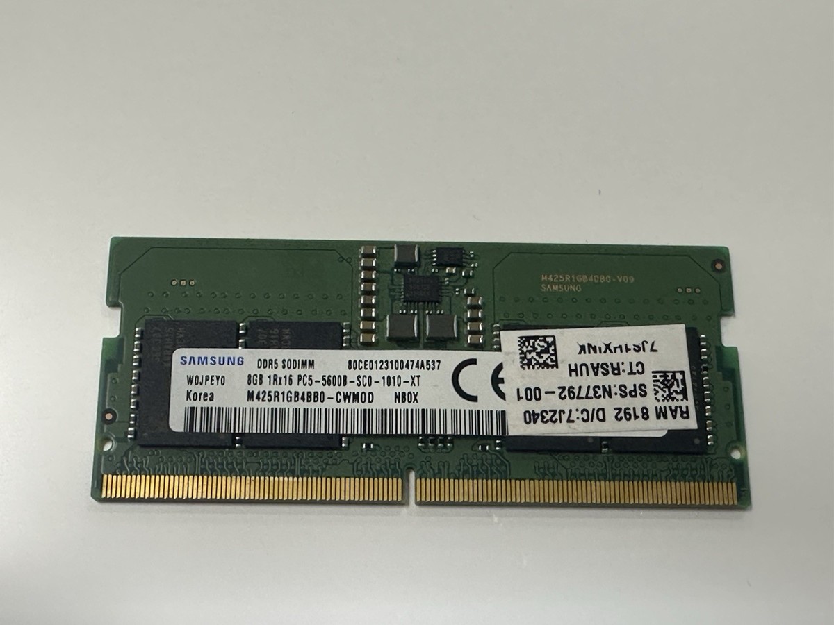 メモリー SAMSUNG DDR5 5600 M425R1GB4PB0-CWM0D 8GB M425R1GB4PB0-CWM0D Samsung 8GB 1Rx16 PC5-5600B 5600Mhz SO-DIMM