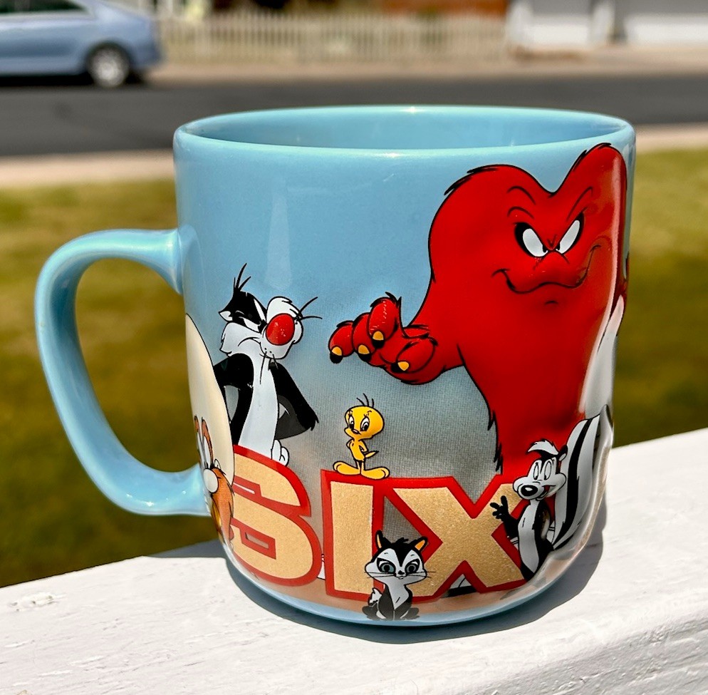 Looney Tunes Six Flags 20oz Coffee Tea Mug Embossed Gossamer Daffy Bugs  Marvin