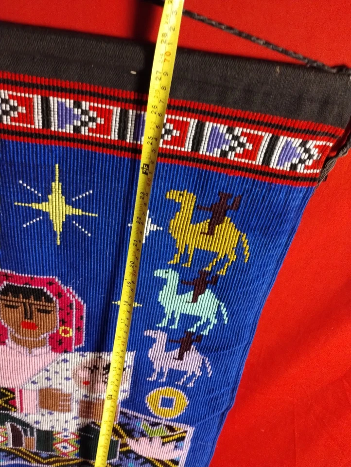 Tapiz colgante de pared cosido a mano Indian Family - 21" de ancho X 35" de largo Foto 3 de 4