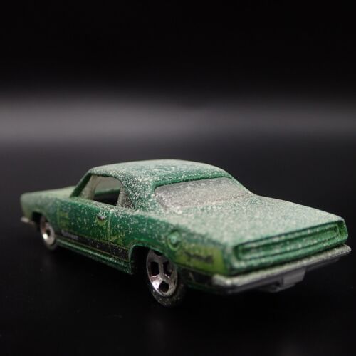 1968 68 Plymouth Barracuda Formula S Barn Find 1:64 Scale Diecast Modelo Coche - Imagen 5 de 7