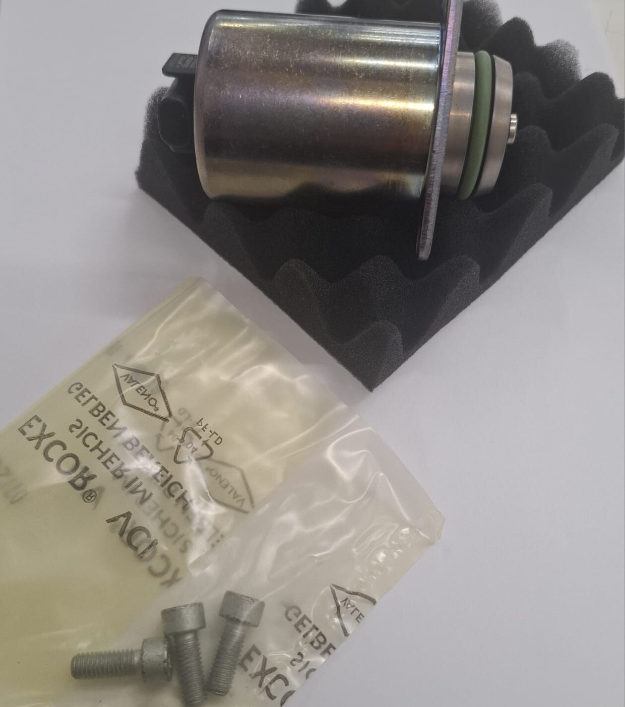 Genuine Ferrari  Parking Lock Solenoid 749434 - Fits  Roma, SF90 and Purosangue