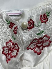 VTG Robe Gown L White Embroidered Short Sleeve Nylon Satin Cottagecore Housecoat