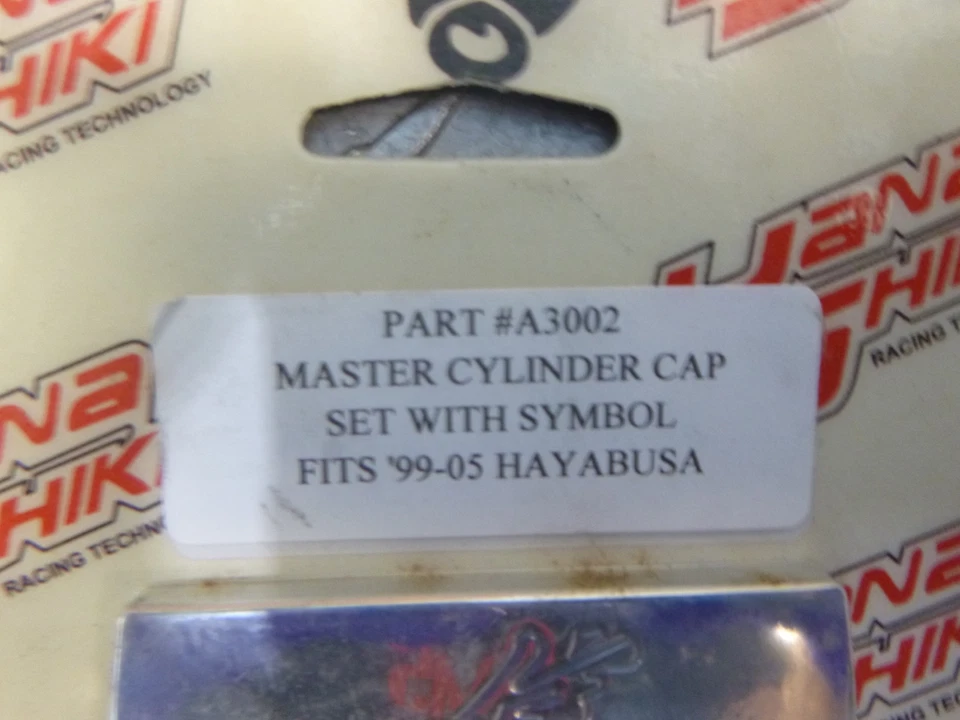 Juego de tapas de depósito de freno y embrague 96 - 06 Suzuki GSXR 600 750 y 01 - 06 GSXR1000 Foto 2 de 4