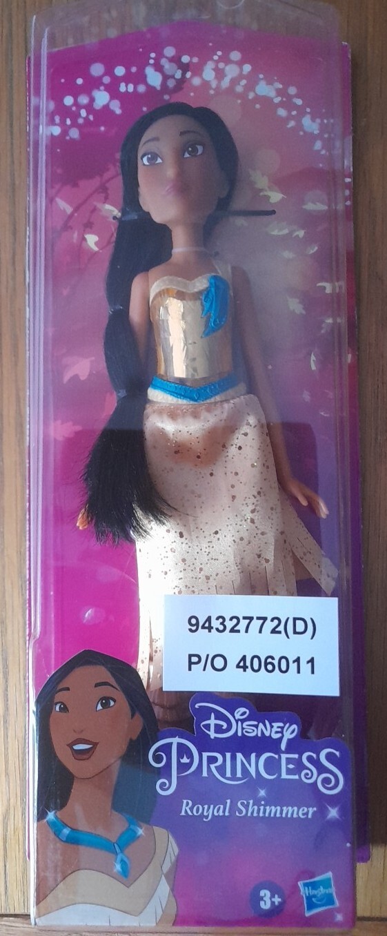 Disney Princess Royal Shimmer Pocahontas Fashion Doll - Image 5