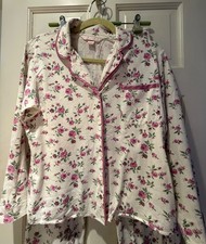 Victoria s Secret White Floral Rose Print Cotton 2 Piece Pajama Set XS