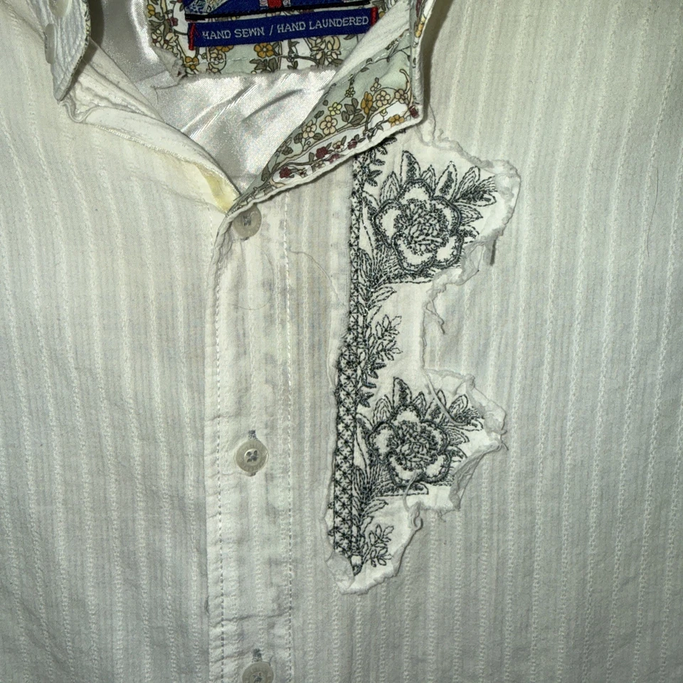 Inglés Lavandería Mod Hombres Grande Abotonado Bordado Apliques Puño Abatible Usado en Excelente Condición Foto 2 de 4