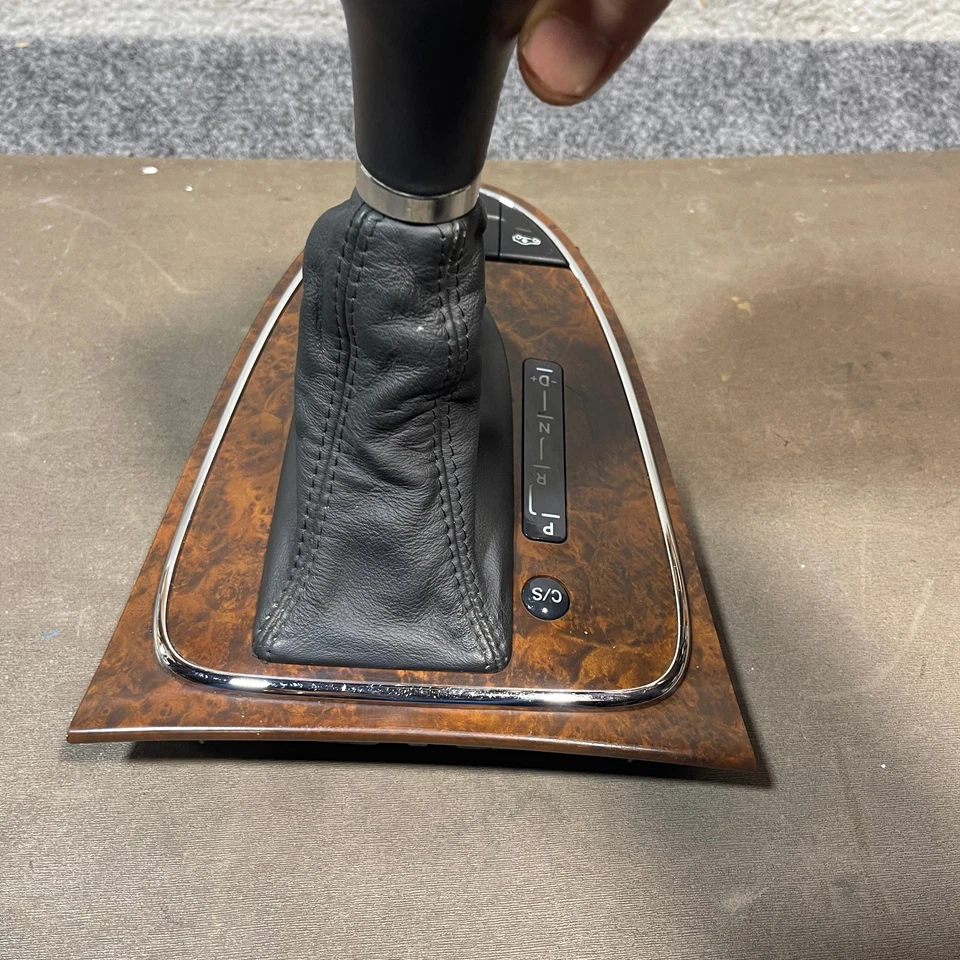 2006-2011 MERCEDES CLS CLASS CONSOLE CENTRAL CÂMBIO BOTA ACABAMENTO EM MADEIRA Keyless Go OE - Imagem 4 de 4