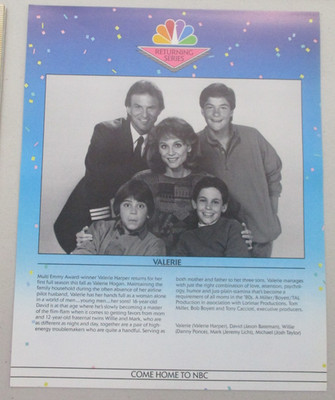 PRESS PROMO PHOTO VALERIE HOGANS NBC TV INFO SHEET 1986-1987 SEASON 8X10.5 U817
