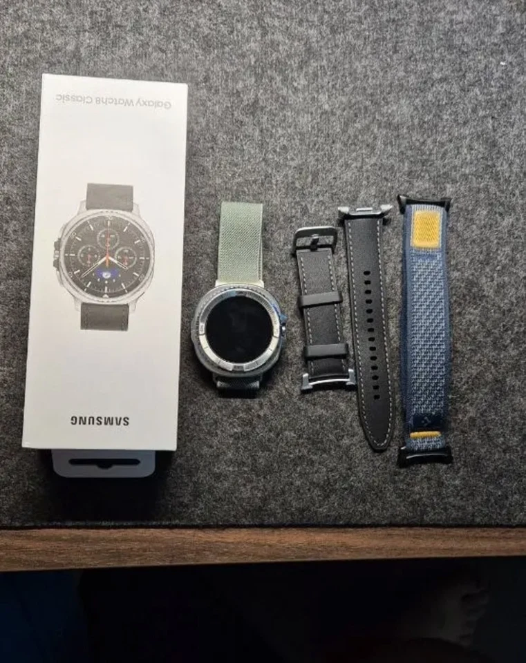 Samsung Galaxy Watch 8 Classic, foto 1 di 4