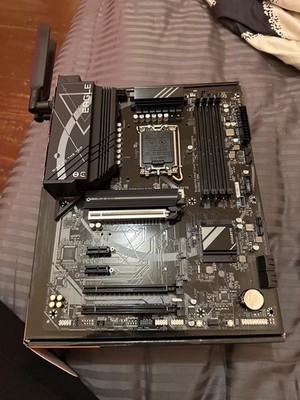 GIGABYTE Z790 Eagle AX, LGA1700, DDR5, PCIe5, WiFi6E, 2.5GbE, ATX Motherboard