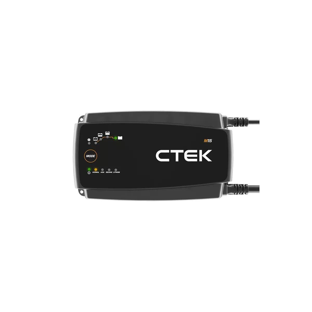 Chargeur de batterie CTEK M15 pour l'entretien d'un yacht lors de l'hivernage