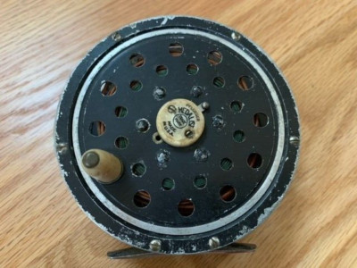 Pflueger Medalist 1498 Fly Reel - Vintage and Made in USA