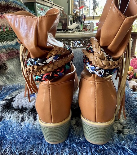 Boots Tan Size (11-12)43 ….Fringes etc not leather NEW - Picture 7 of 19