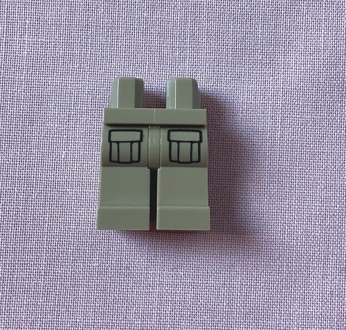 LEGO Spare Parts MINIFIG HIPS & LEGS - Choose Item - Picture 24 of 25