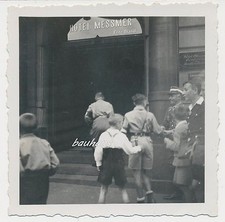 Foto-St.Johann-Saarbr&uuml;cken 30er Jahre Hotel Messmer-Pimpfe  (G649)
