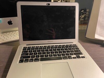 Apple MacBook Air 13.3 inch Laptop - MJVE2LL/A (2015, Silver)