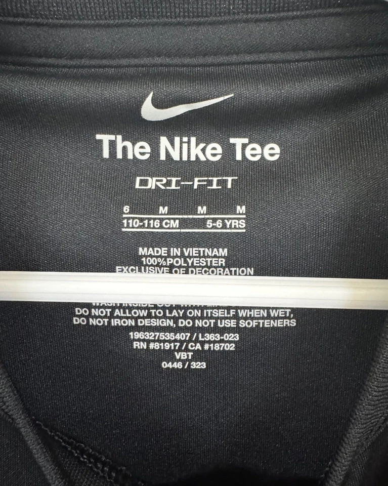 LOT of 9 - Boys Sz 5, 6 UNDER ARMOUR NIKE Shirts Seven Sz 6, Two Sz 5, Long & SS - Image 3 of 4