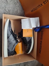 Sneakers Louis Vuitton Rivoli combinazione di Eclipse Monogram e Reverse taglia