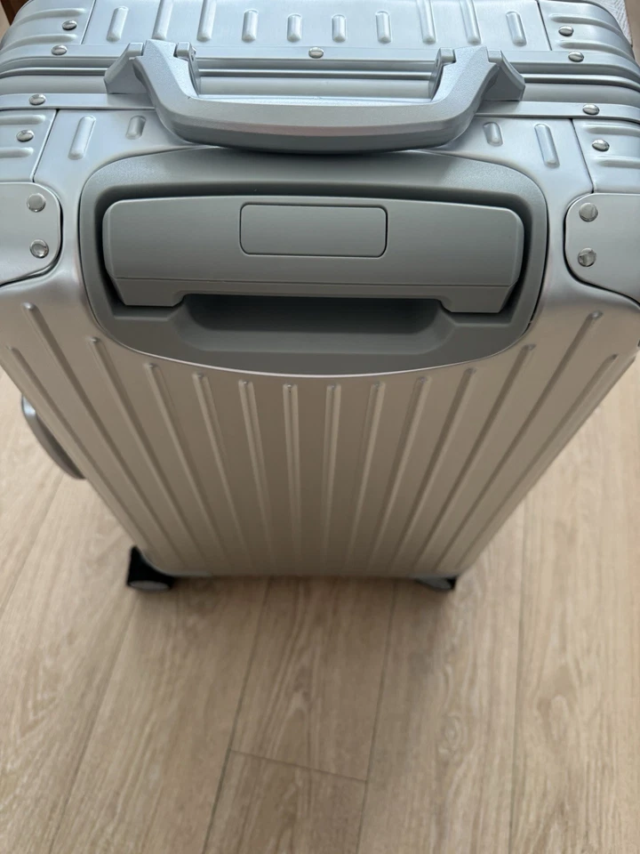 Rimowa Original Kabinenkoffer, silber/aluminium, nagelneu, Versand innerhalb von 24h - Bild 3 von 4