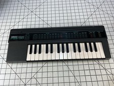 Vintage Yamaha PortaSound PSS-130 Electronic Keyboard Synthesizer 32-Key Tested