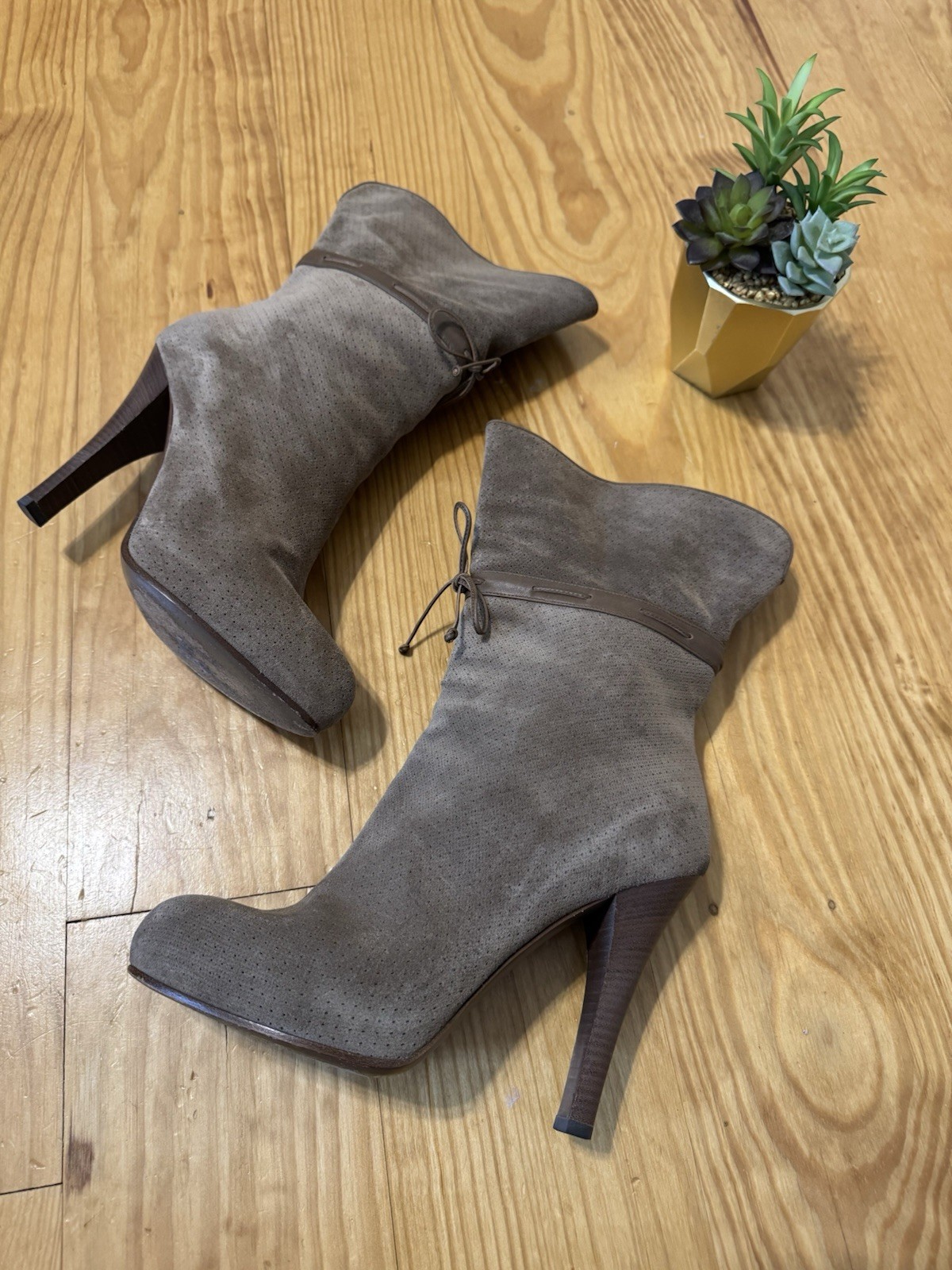 Bottega Veneta Boots Size EUR 39 /US 8.5 Camel Suede Leather Side Zip Perforated