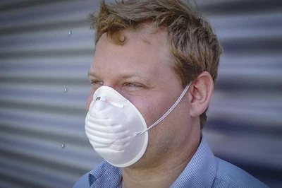 Lot de 10 Masques de Protection Respiratoire en Papier Anti poussières Bricolage - Photo 1/3