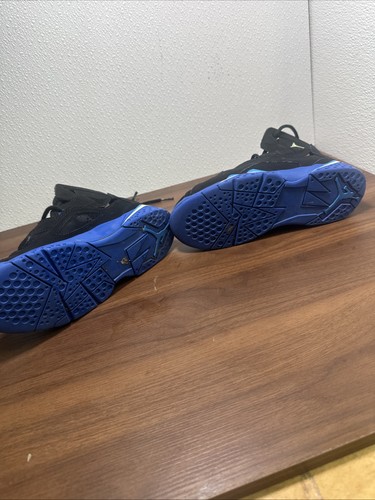 Jordan True Flight Black/Barely Volt-Hyper Royal 2.5 Y US - Picture 3 of 5