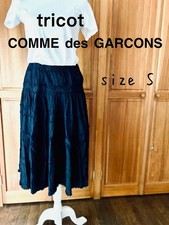 USED EXCELLENT CONDITION IMMEDIATE PURCHASE OK. TRICOT COMME DES GARCONS SUM