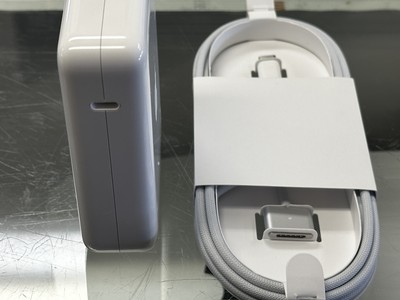 Genuine Apple 140W USB-C Power Adapter for Macbook M1 W/Magsafe 3