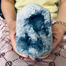 3.3LBRestoration of Natural Blue Sky Stone Crystal Cave Crystal Mineral Samples