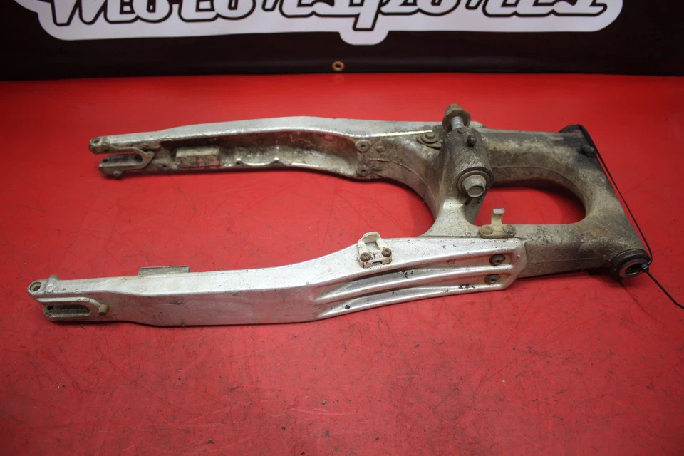 1993 SUZUKI DR350 SWINGARM SWING ARM SUSPENSION 61000-14D50 - Image 3 of 4