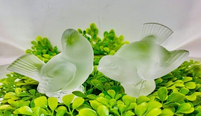 Vintage Lalique Crystal Frosted Sparrow Bird Figurines 2pc Signed