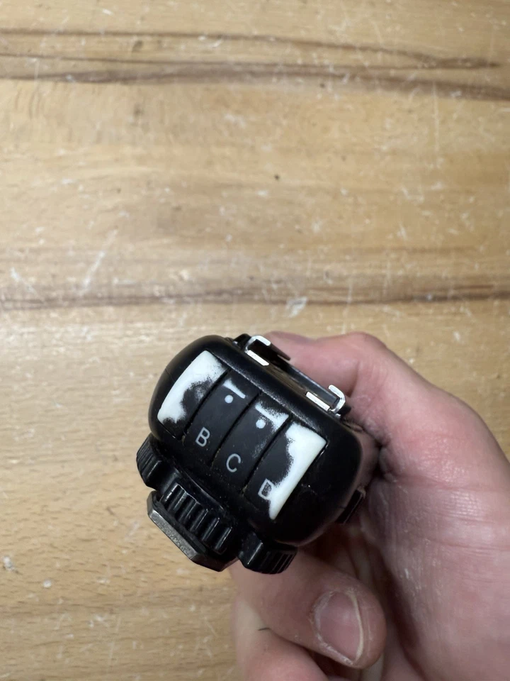 (E) Phottix Strato II Multi 5-in-1 Transmitter for Canon - Image 4 of 4