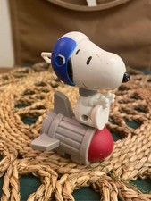 McDonalds Happy Meal Toy Peanuts Snoopy Figure 2018 Kids Collectible