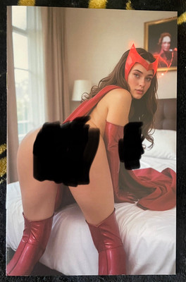 Keys Comics, Scarlet witch naughty cover, Rear view. Adult s only ￼