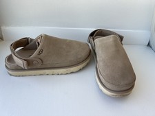 UGG CLASSIC Goldenstar Clog Suede Platform Woman Clog Sand Size 9