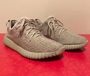 v1 moonrock