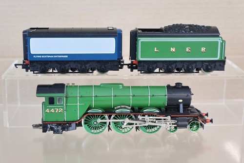 HORNBY R098 LNER 4-6-2 CLASS A3 LOCOMOTIVE 4472 FLYING SCOTSMAN TWIN TENDER oj - Photo 4 sur 13