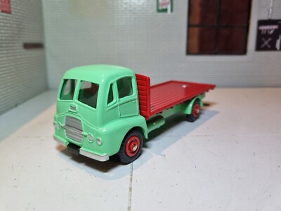 Dinky Toy Lorry Guy Warrior Flat Truck 432 Green Van Diecast Atlas Scale Model