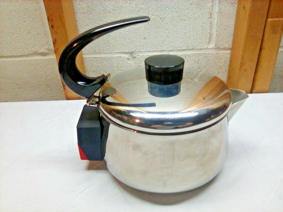 Hervidor de té eléctrico FARBERWARE L2315 ~ Olla de acero inoxidable de 1 1/2 cuartos ~ ¡EXCELENTE ESTADO! Foto 4 de 4