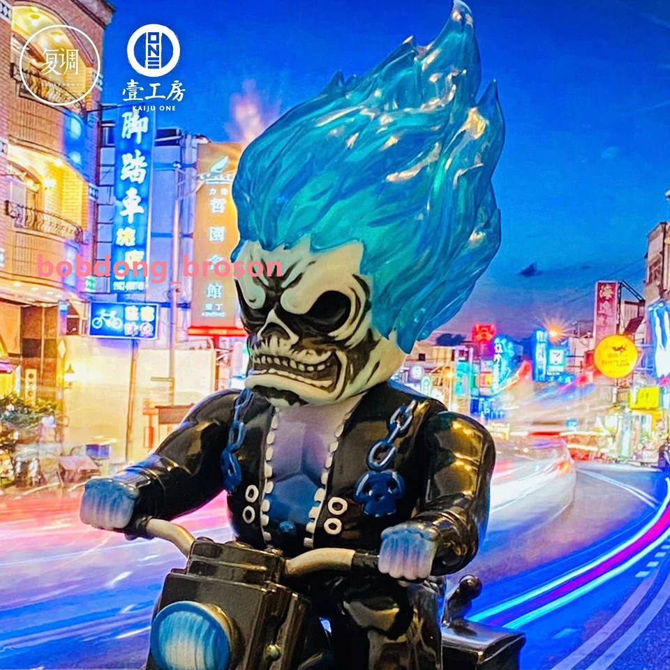 Figuras Sofubi Kaiju one Ghost Rider vinilo H16CM azul edición limitada Foto 2 de 4