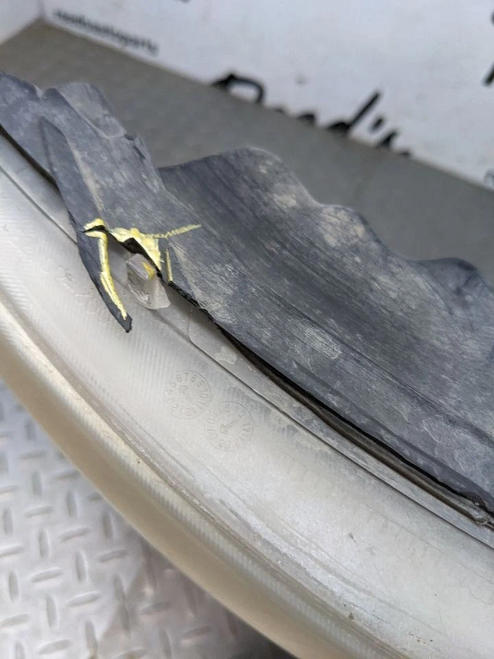 Правая фара для пассажира подходит для пикапа 07–14 SILVERADO 2500 1127779 - Изображение 3 из 4