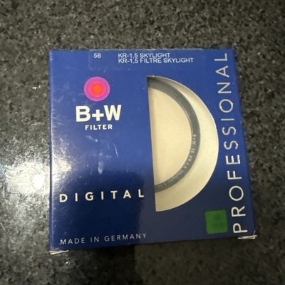 B+W Filter 58 Kr 1,5 Skylight 58mm Professional