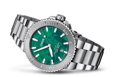 Oris Aquis,  Automatik, 43,5mm Taucheruhren im Typischen Look von Oris.