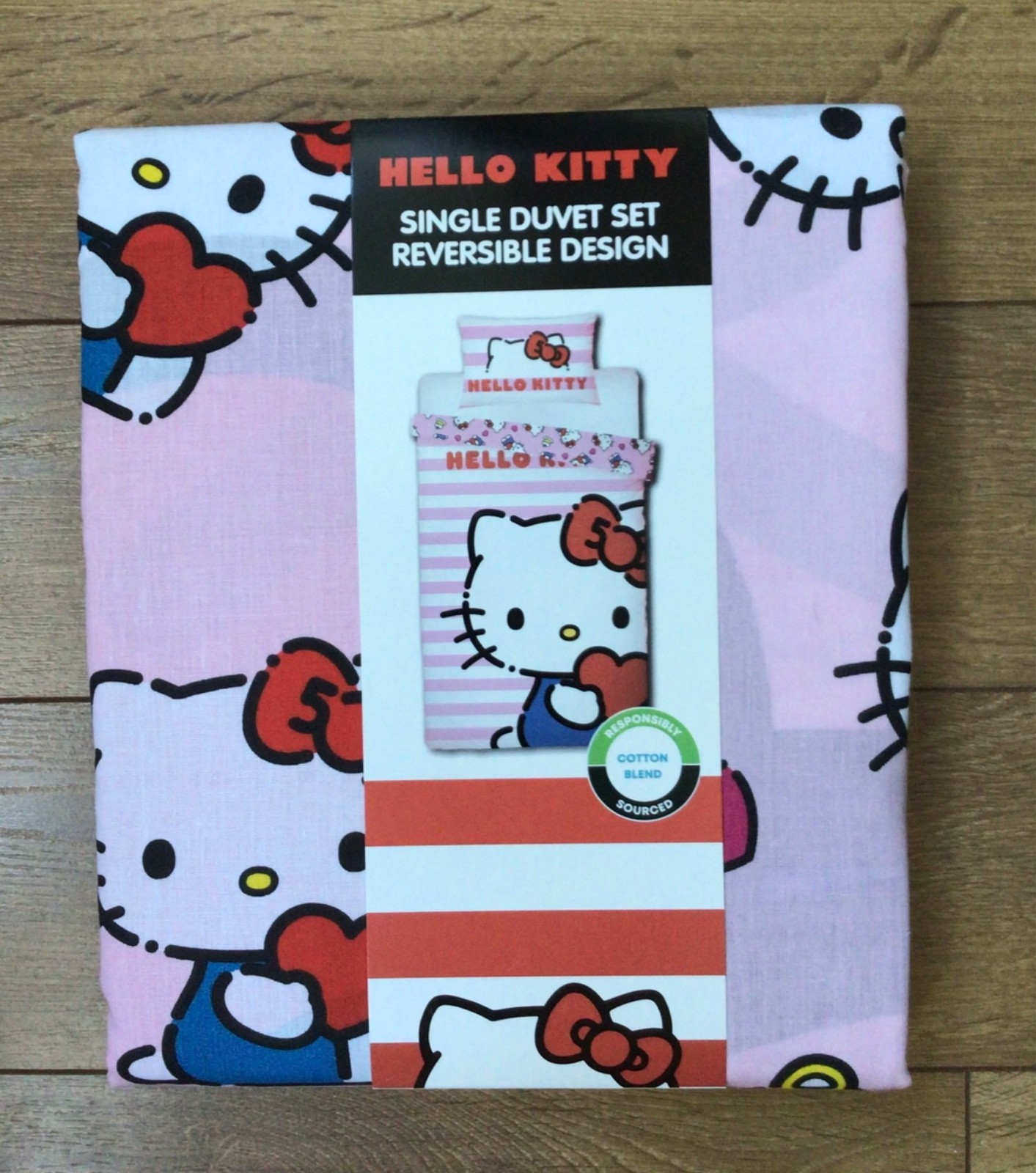 Sanrio Hello Kitty Hearts/Flowers Single Duvet Reversible Cover & Pillow Case